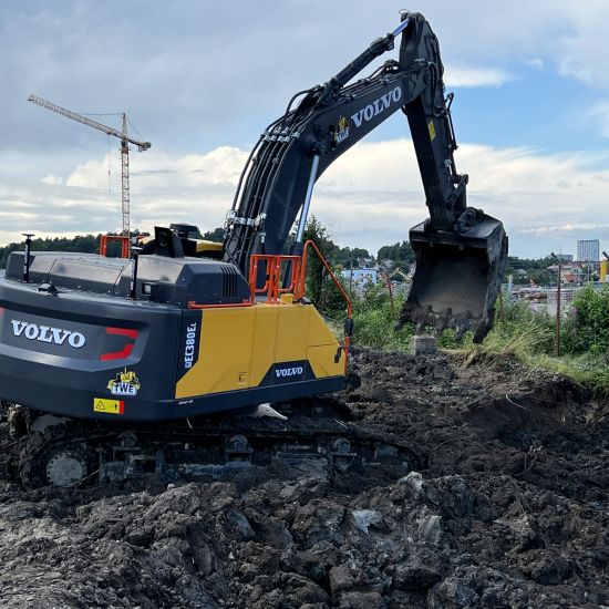 EC380E
